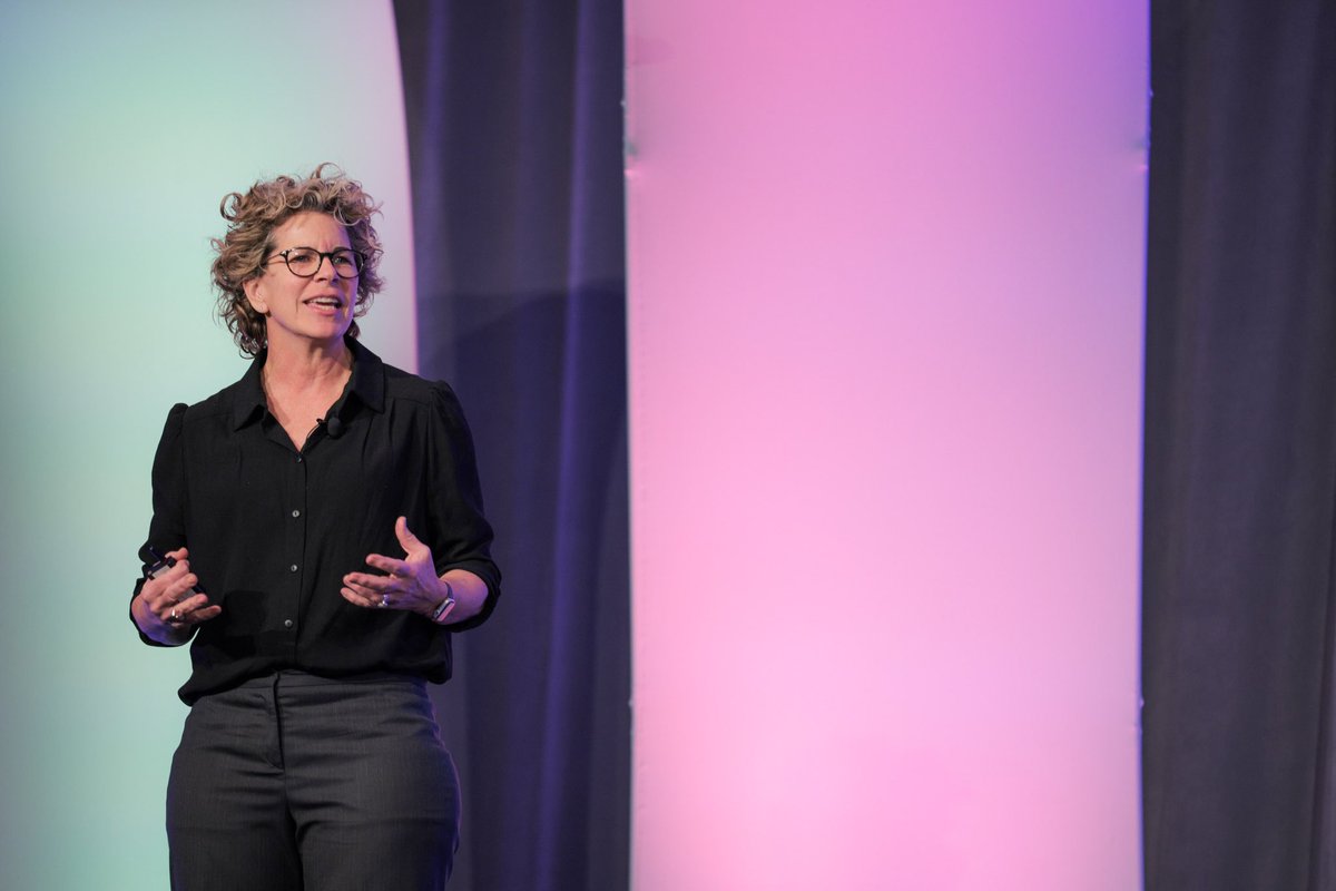 Learning about the nuances of being a Career Champion from <a href="/MarnieMcB/">Marnie McBean OC OLY</a>.  

“Career champions train for the bad days and expect for them to come.” #BWC2023