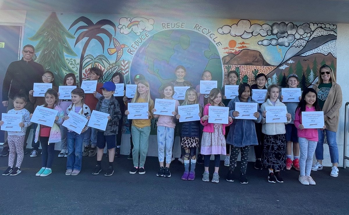 Davis Magnet School tweet media