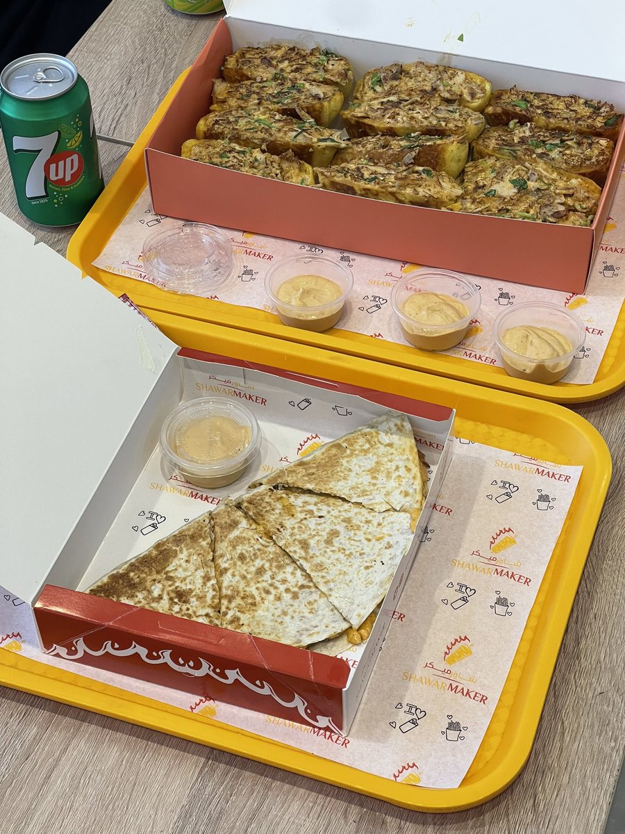 تجارب لذّة الرياض 🧁🍕🍔 tweet media