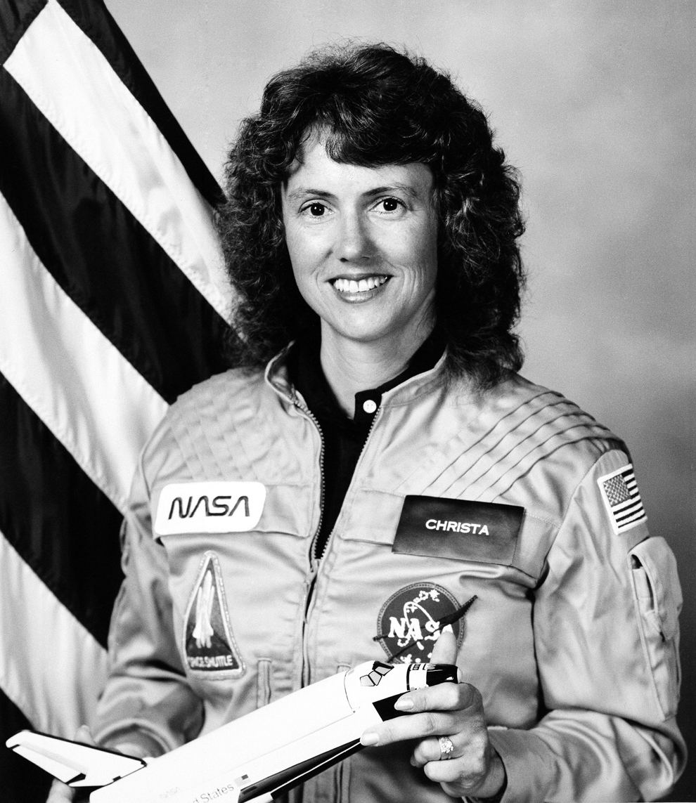 TheBostonIrish's tweet photo. #OTD, January 28, 1986, Space Shuttle Challenger + crew were lost shortly after liftoff. Among the crew was Christa Corrigan McAuliffe of #Boston #Framingham, the first teacher selected for the space program. @McAuliffeCenter @NASA @Astro_Cady
https://t.co/V6sXbaqTdk https://t.co/BWMf2B3HnK