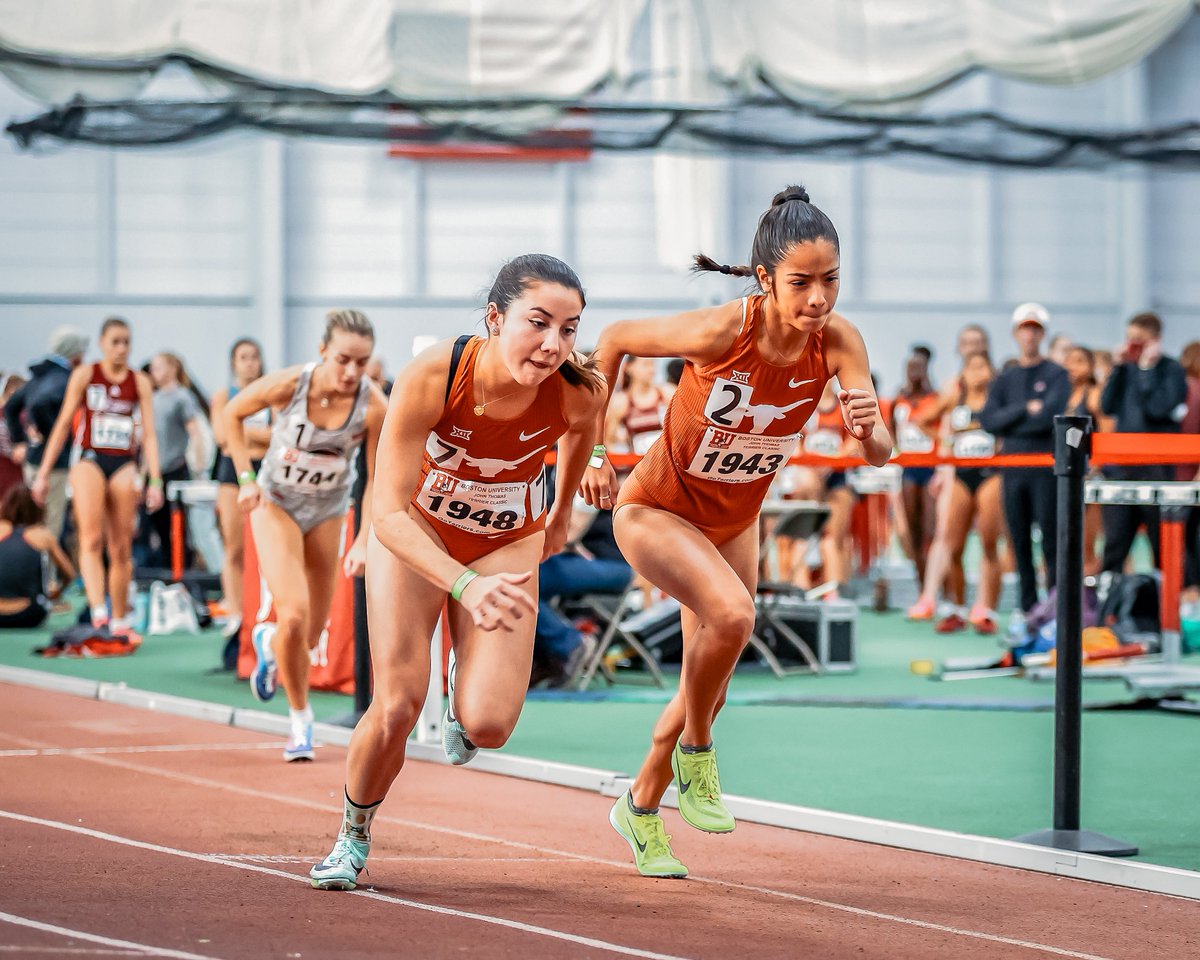 TexasTFXC's tweet photo. John Thomas Terrier Classic | W 800 🤘

@TobiasValery - 2:02.25 
@amityebarb - 2:09.67 (PB) 
Kat Kwiatkowski - 2:14.80 (6-second PB) https://t.co/8kYNVIsOpz
