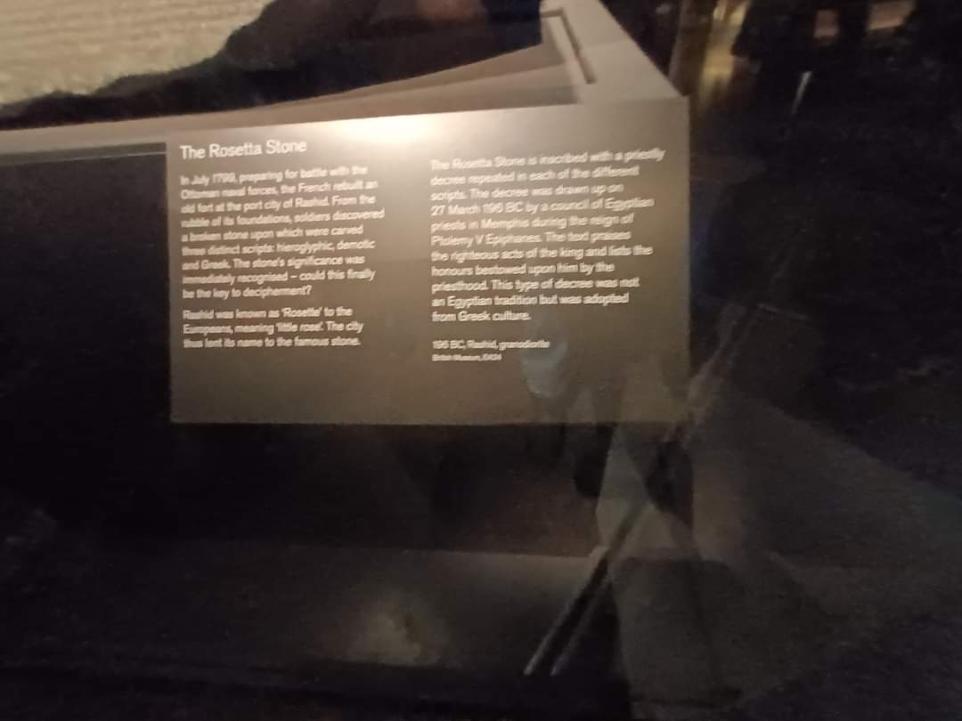 GLMasson's tweet photo. The #RosettaStone has pride of place in #HieroglyphsExhibition @britishmuseum 

#twitterstorians #history #ancienthistory #ancientstuff #ancientegypt #egyptology https://t.co/bArB0o2kkP