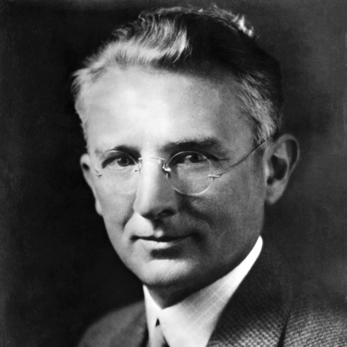 “Develop success from failures. Discouragement and failure are two of the surest stepping stones to success.” —Dale Carnegie
#quote   #NFT #UMWorld #success #Aptos #P2E #MetaWorld #P2E
#Everythingispossible