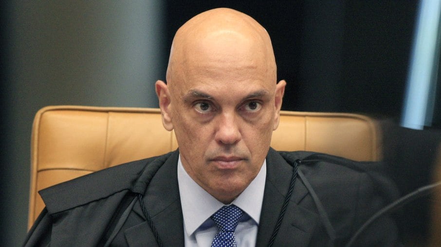 ultimosegundo's tweet photo. Moraes faz campanha para Pacheco vencer no Senado → https://t.co/jhgBT8JeES https://t.co/DZTFXdO84s