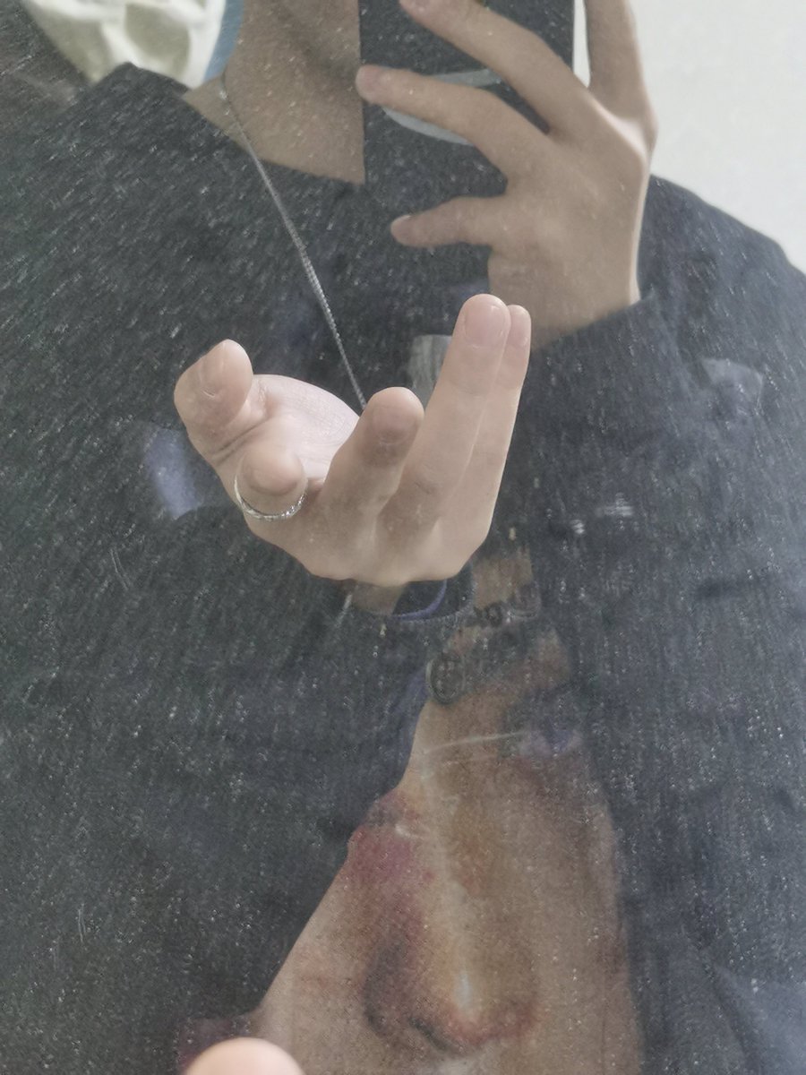 一直在我身边做我的开心小狗就好了