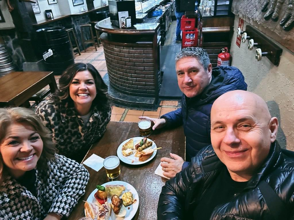 HelenPea's tweet photo. Ah love Sitges, back in our favourite place 😍😍😍 https://t.co/w706JrM3hb