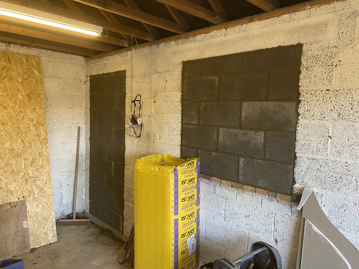 R_WBuilding's tweet image. Work we completed this week on a garage conversion for Baker Builds Ltd.