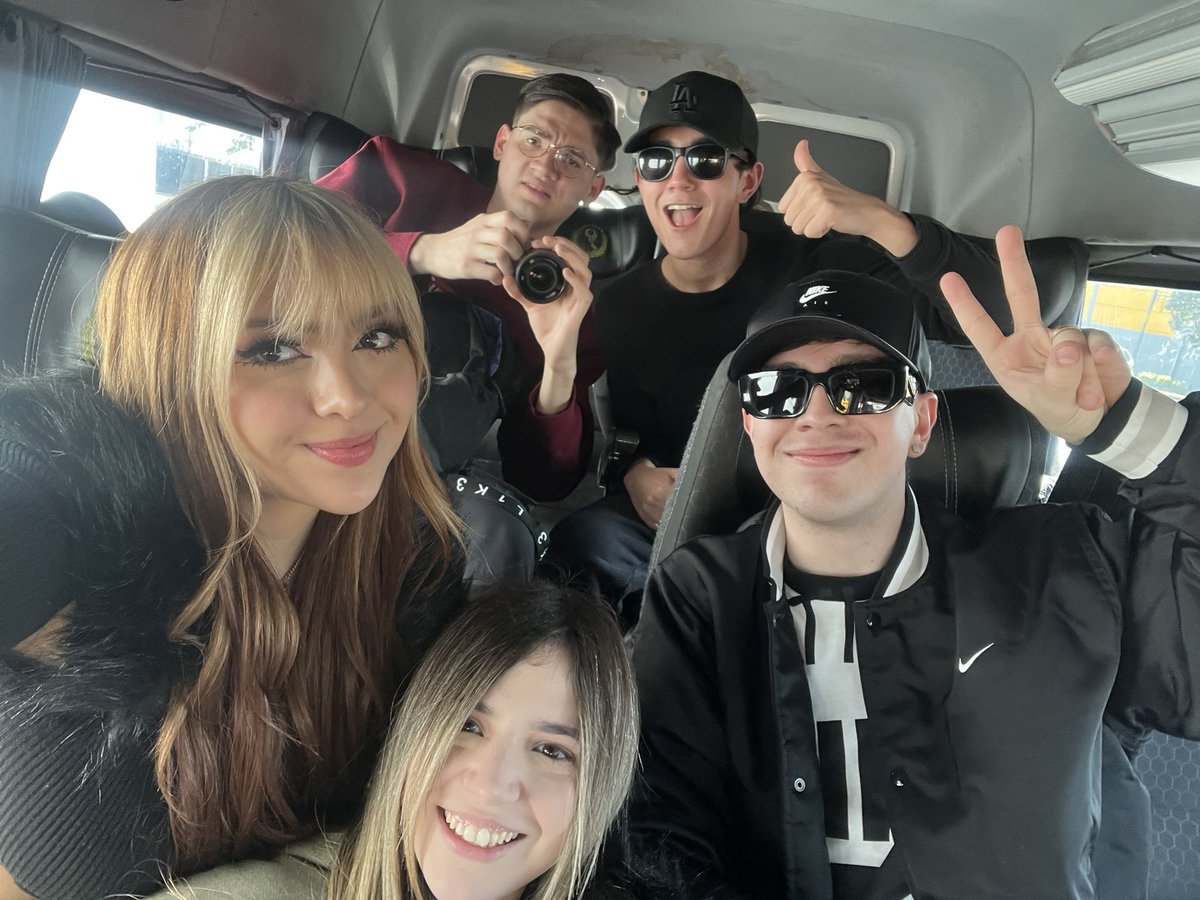 JuanSGuarnizo's tweet photo. Ya llegamos a CDMX 😳 https://t.co/DssY4cz7xh