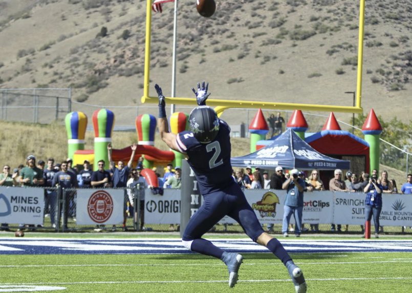 It was great to have <a href="/jjohnston240/">Josh Johnston</a> of <a href="/MinesFootball/">Mines Football</a> at the 2023 <a href="/CGSAllStar/">The College Gridiron Showcase</a> Small College Showcase 

✅ 77 receptions 

✅ 1,373 yards receiving 

✅ 13 receiving TD’s 

#CGS2023