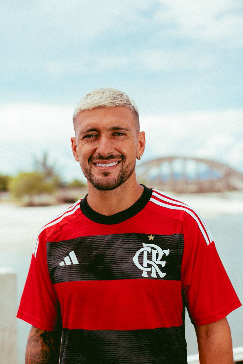 futgrife's tweet photo. Mengão e Adidas acertaram muito nessa camisa ❤️🖤 https://t.co/qDonWl0C4p