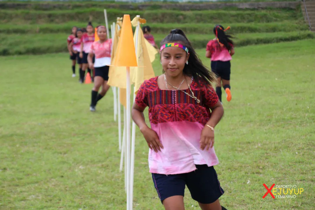XejuyupBc's tweet photo. #Iinicial de nuestras guerreras maya. 🏟⚔️🇬🇹
#ModoGuerrera Deportivo Xejuyup Femenino https://t.co/E9FZ1P7NPa