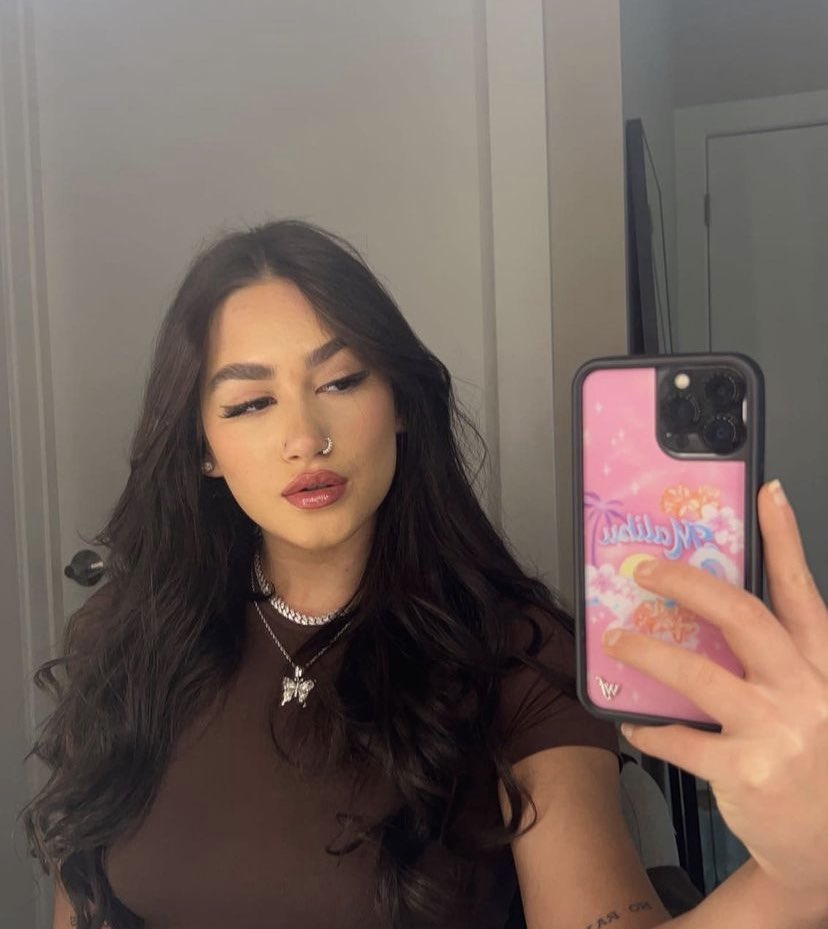 prettymelaniii's tweet photo. pick ur fav;) https://t.co/8Vb2ZFJmrJ