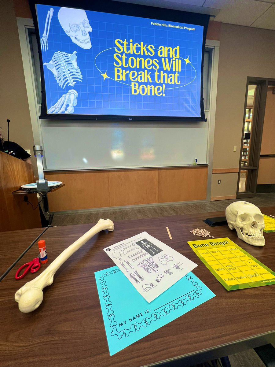 Mterrazas_'s tweet photo. PHHS Biomedical Science students present at Medventures. Thank you for having us @TTUHSCEP! 🦴🩻⚕️#TTUHSC #TeamSISD #CTE https://t.co/AVJ2V7oylo