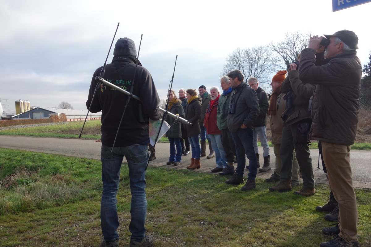‘De patrijs gaat nooit op reis’, excursie door Willem Maris tijdens de Peelvennen Ecotop 2023.
Op zoek naar Ans en haar leefgebied in Nederweert / Ospel, de levensgeschiedenis van een patrijshen. #Ecotop #Peelvennen