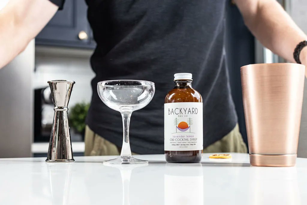 KushdotCom's tweet photo. Weekend tasks getting your stressed? Chill out with a CBD #cocktail from Backyard Beverages.

#KushIt #KushCertified #KushDotCom https://t.co/IGXmoenYL3