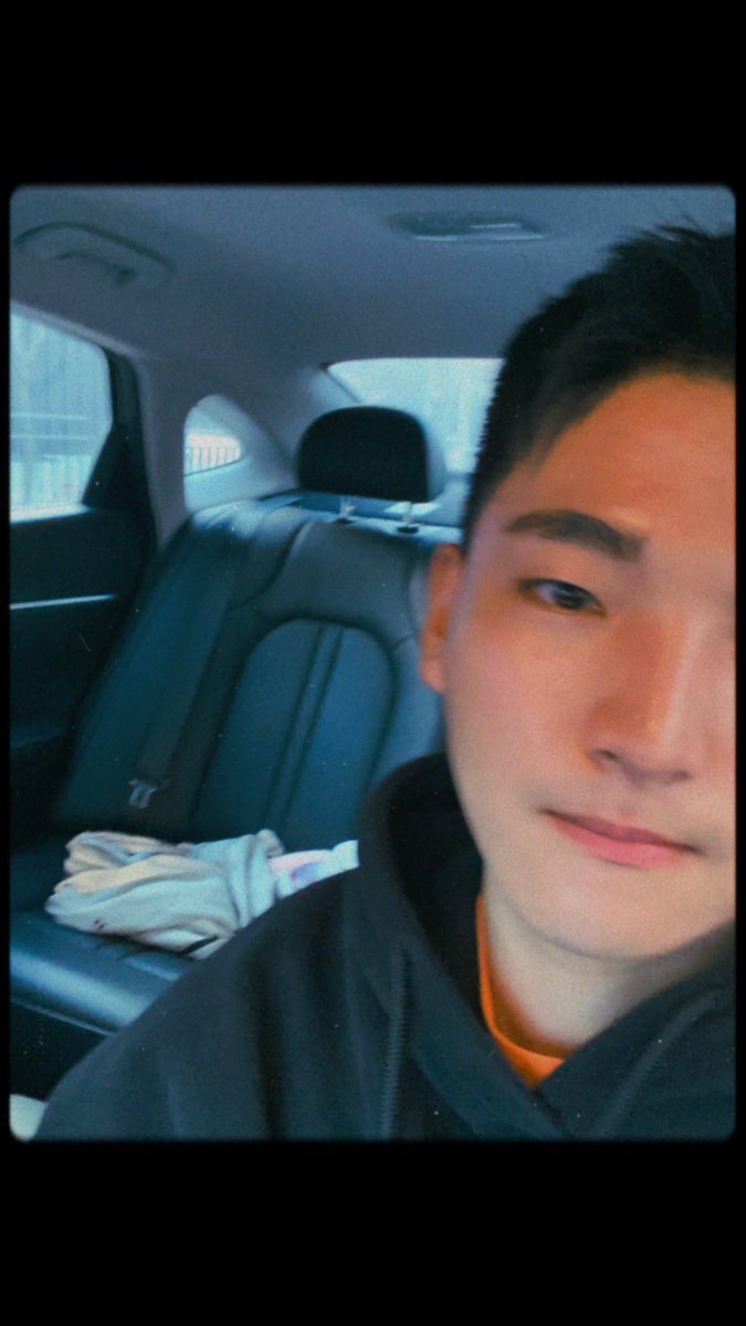 ahobbbbb9b's tweet photo. 성준아보고싶다.. https://t.co/FqJGn95EN9