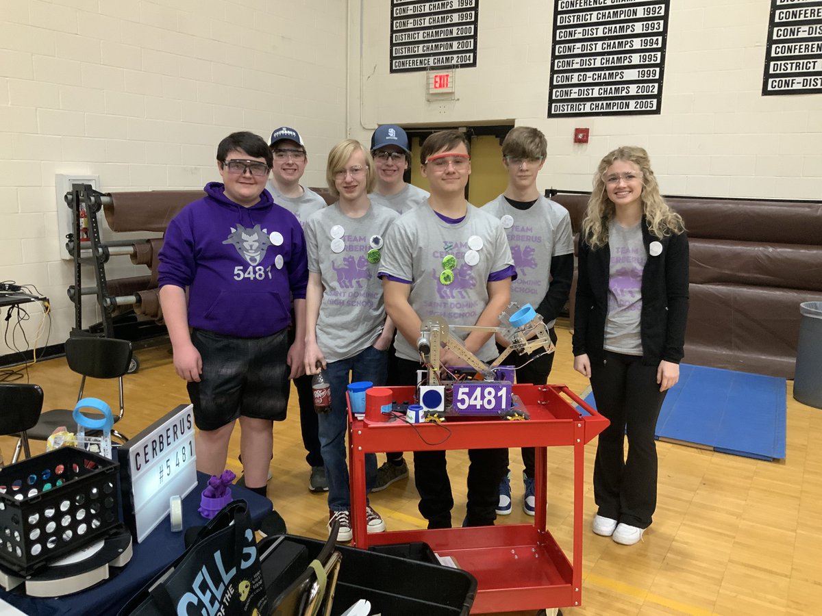 SDHS__robotics's tweet photo. 5481 headed to their first match! https://t.co/vx9kTb3PLY