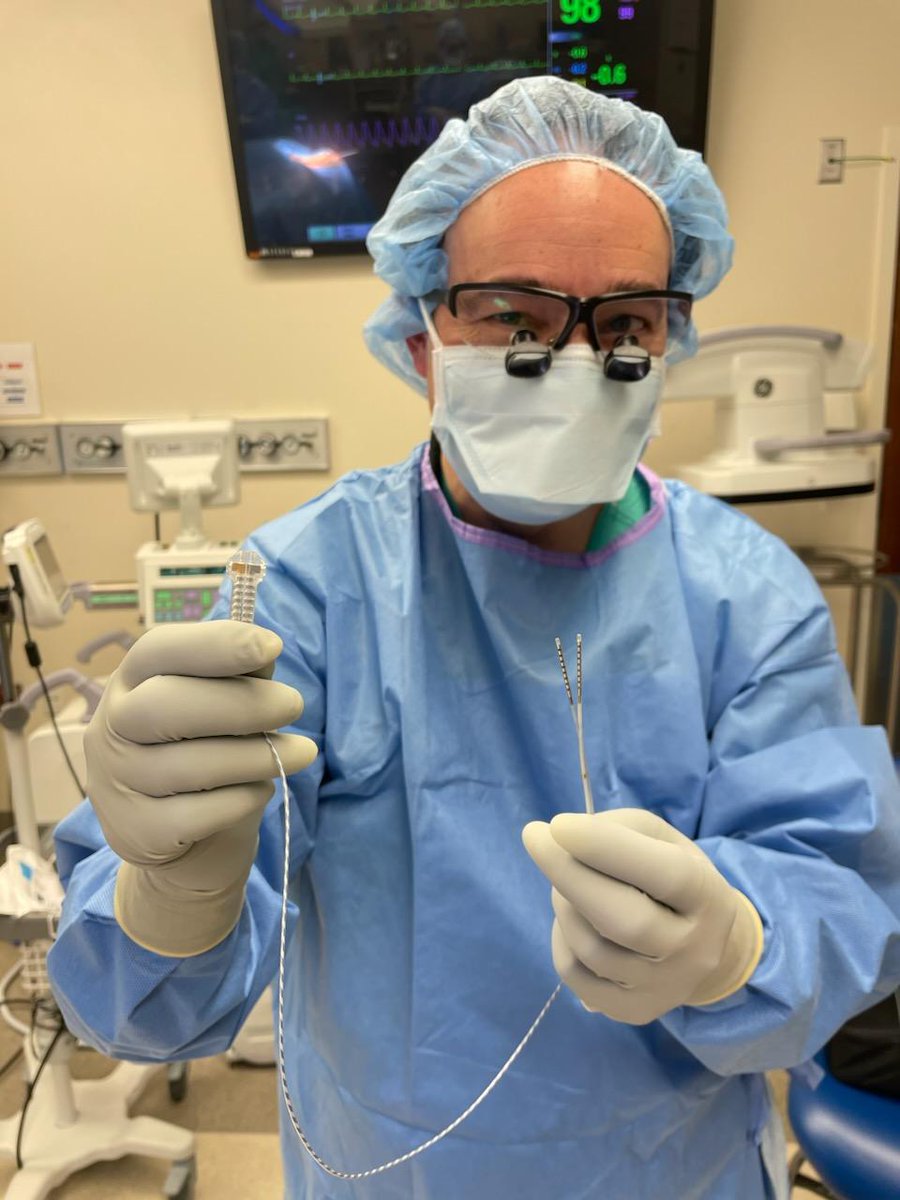 joshuarosenowMD's tweet image. First implant of new @BSCDBS 2-in-1 #DBS extension.  Low profile should improve cosmesis and comfort.

@DBSThinkTank @ASSFNeurosurg @NeurosurgeryNM @markjnolt