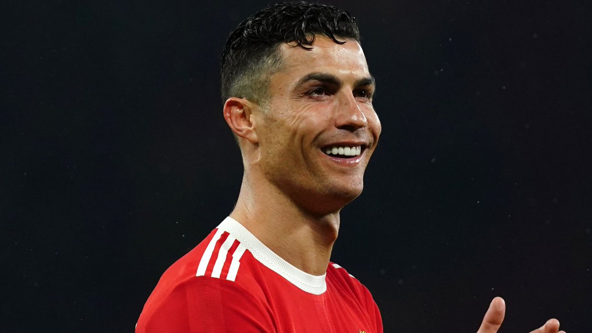 TajidDaMaster's tweet photo. @Cristiano Never give up, don’t listen to people who put you down. You’re the only reason why I enjoy football you are the light to my dreams for my future and others futures. Cristano Ronaldo you have a good soul. https://t.co/xMHS2Mtn6j