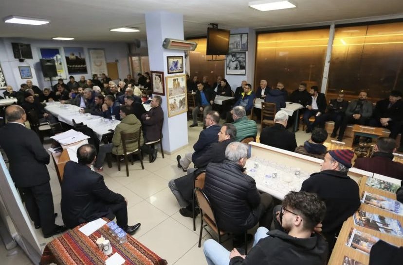zeynep_sudan's tweet photo. Kocaeli Erzurumlular Derneğinin düzenlediği #herfene gecesine Darıca İlçe Başkanımız Muhammed Ali Ünsür ve Dilovası İlçe Başkanımız Ali Çelik ve teşkilat mensubu arkadaşlarımız ile karışım sağladık.Dernek Başkanımız Avni Gözütok beye misafirperverliği için teşekkür ederiz. https://t.co/Bj9L8x6lGw