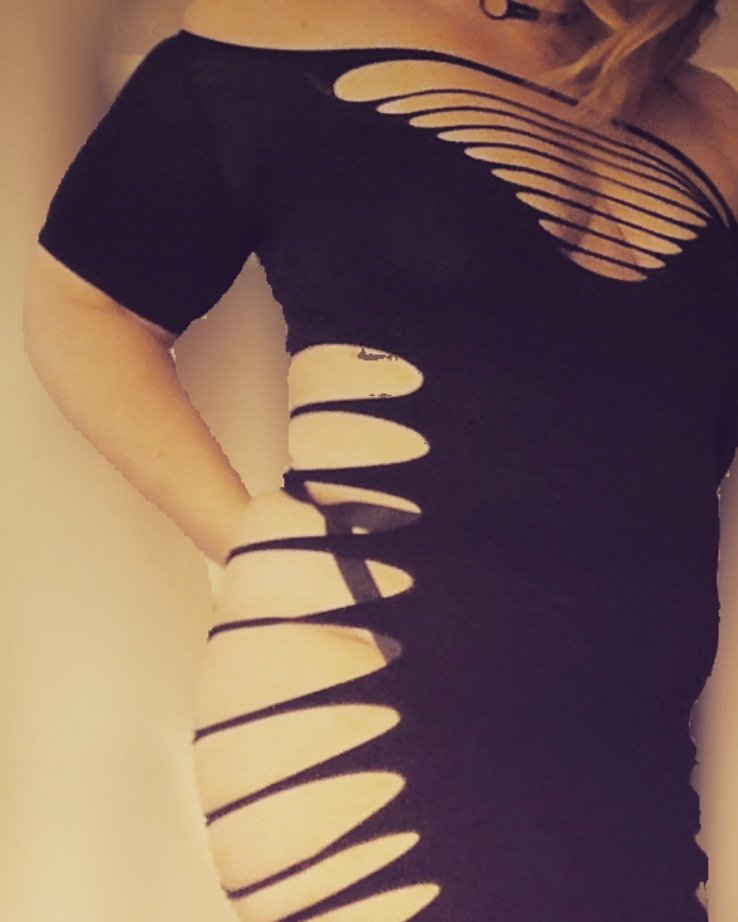 msaddictivedk's tweet photo. Sauterday night, looking for trouble😁
#danskepiger #danishgirl #bdsmsubmissive #bdsm #bdsmsub #lingerie #gingerhair #backinblack #hotmilf #cozy #goodgirlbadgirl #makingmemories https://t.co/fvUegOYJbj