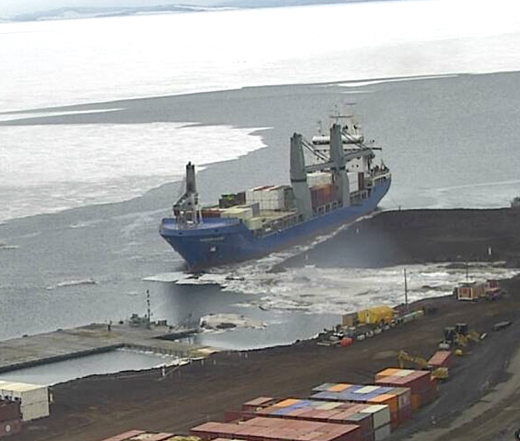 WarshipCam on Twitter "Antarctic Update US Navy Cargo Handling