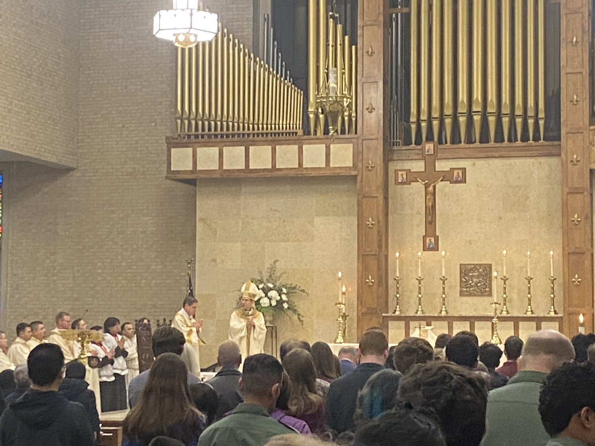 jonathansaenzTX's tweet photo. Starting my #TexasRallyForLife day at church. #Stand4Life #txlege https://t.co/pDZZ1JfrRz