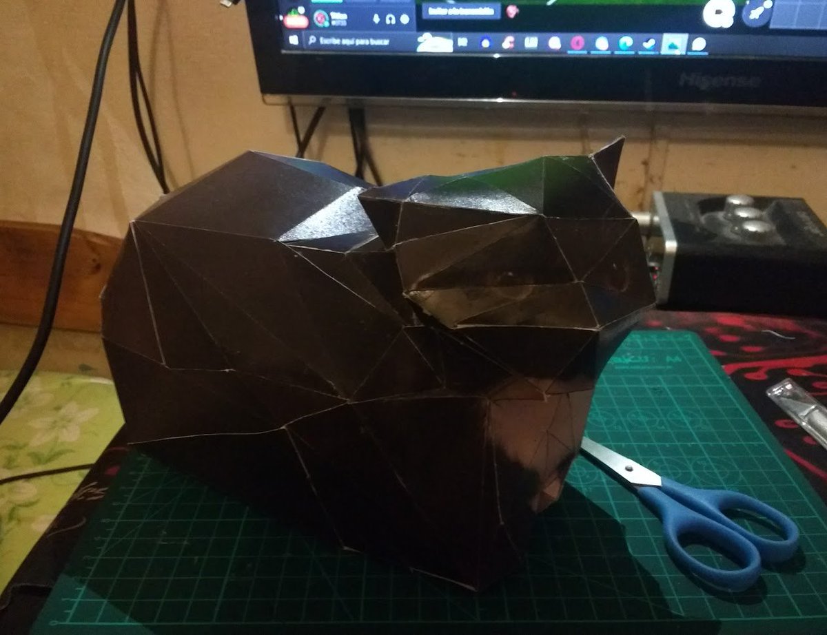 ElGuerras3's tweet photo. I made Maxwell the cat using Papercraft :D
Took me 11 hours to complete... it was completely worth it <3 https://t.co/jsutFXBn9d