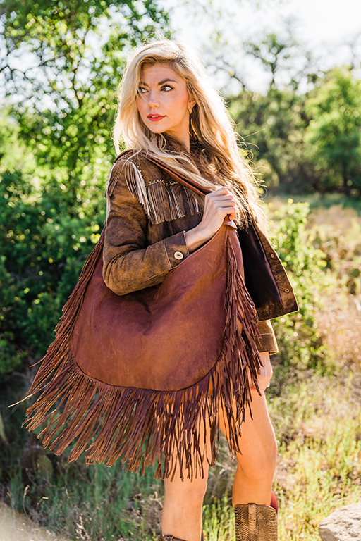 WesternPassion's tweet image. ow.ly/bpiw50MCL62

We love this bag! Hobo style with super soft cognac leather that is adorned in fringe. 
#customiscool #westernstyle #cowgirlfashion #handbag #purse #westernfashion #westernstyle #cowgirlfashion #cowgirlstyle #retailtherapy #highfashion #rodeofashion