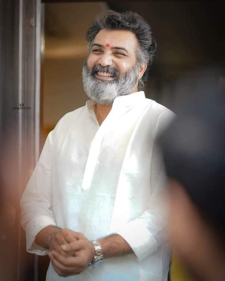 RakeshKoniki2's tweet photo. కొన్ని కోట్ల గుండెలు నువ్వు మళ్ళీ క్షేమంగా తిరిగి రావాలని ఆ భగవంతుడు నీ కోరుకుంటున్నాయి #తారక్_రామ్  అన్న
Get well soon Nandamuri Tarakarathna anna ❤️
#TarakaRatna
#GetWellSoonAnna
#TDPTenali
#TarakaRathna https://t.co/MvmbyPMLFJ