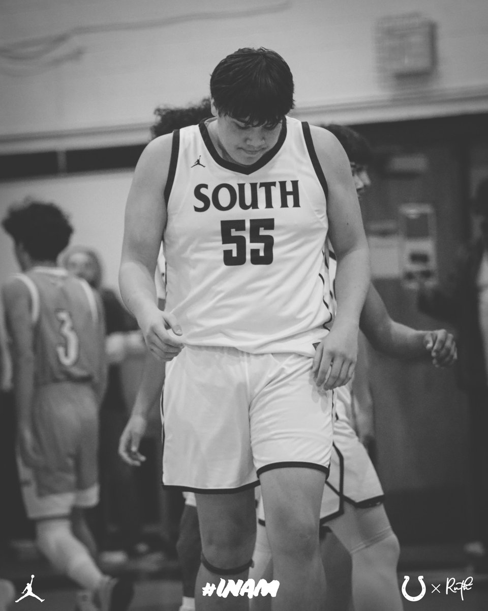 𝙒𝙚 𝙬𝙚𝙧𝙚 𝙫𝙞𝙘𝙩𝙤𝙧𝙞𝙤𝙪𝙨.

Plenty of things to be proud of last night, plenty of areas of improvement. But that student section…holy cow!

#INAM | #COLTure | #COPreps

<a href="/mauriceaustin24/">Maurice Austin</a> | <a href="/MateoEsq/">Mateo Esquivel</a> | <a href="/DezmonGregory/">DF23💕</a> | <a href="/Markus_Morita55/">Markus Morita</a>