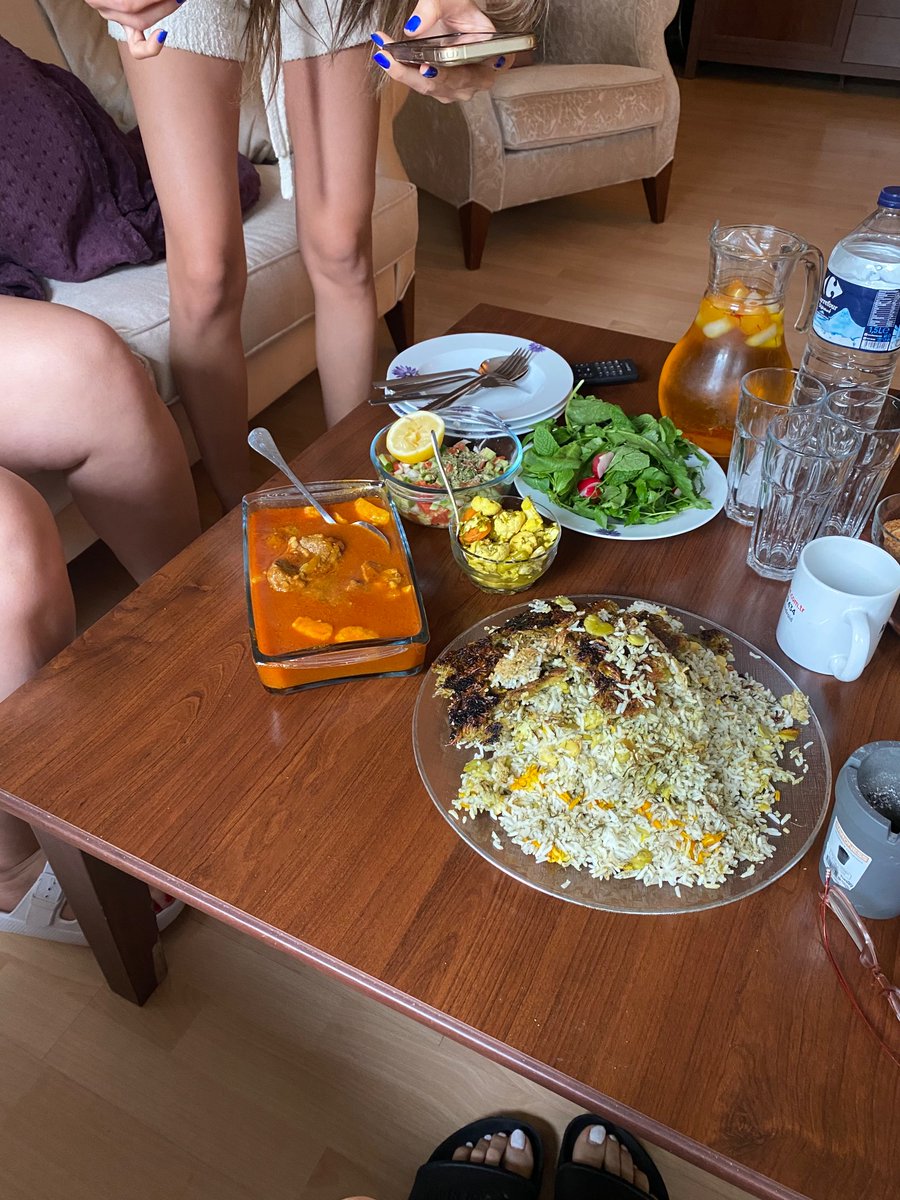 sogolmogol's tweet image. دوستی که آشپزی  بلده  فرشتس فرشتهههه🫠