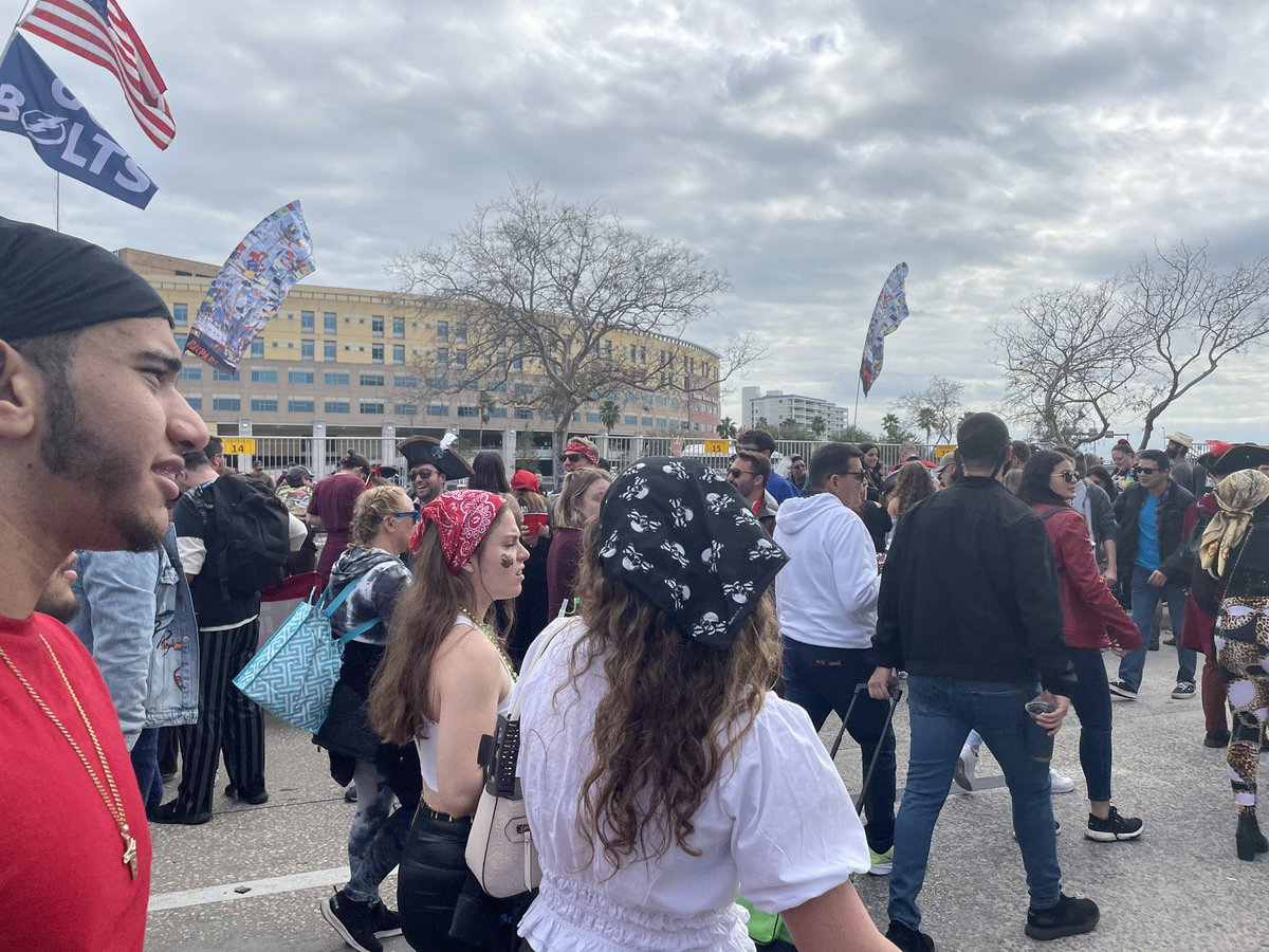 Larissa Scott tweet media