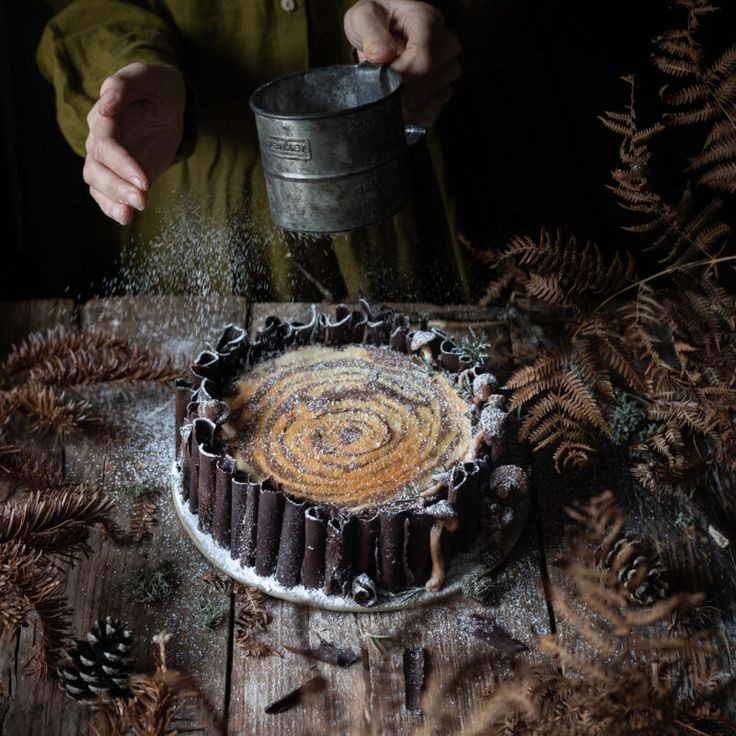 cottageinwood's tweet photo. These magical forest cakes looks perfect 🥮 🌳 https://t.co/JdqWLUtXzX