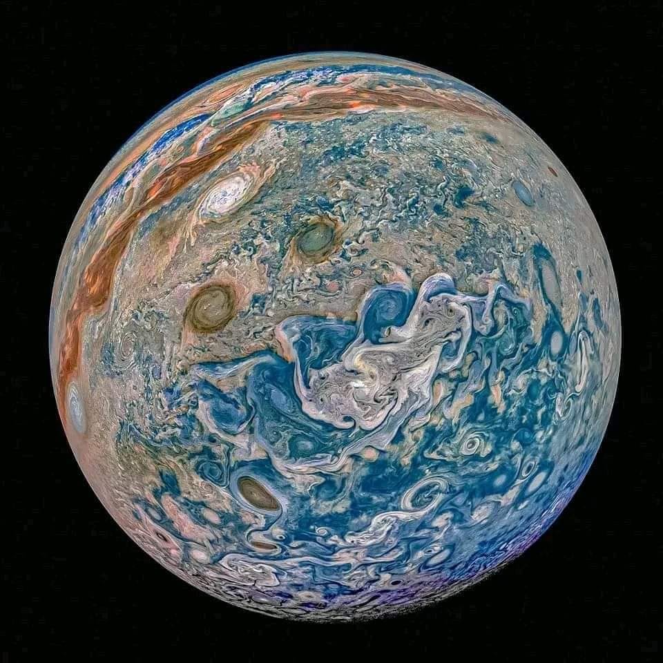 Jupiter by Juno Spacecraft. Looks like a Vincent van Gogh art work.