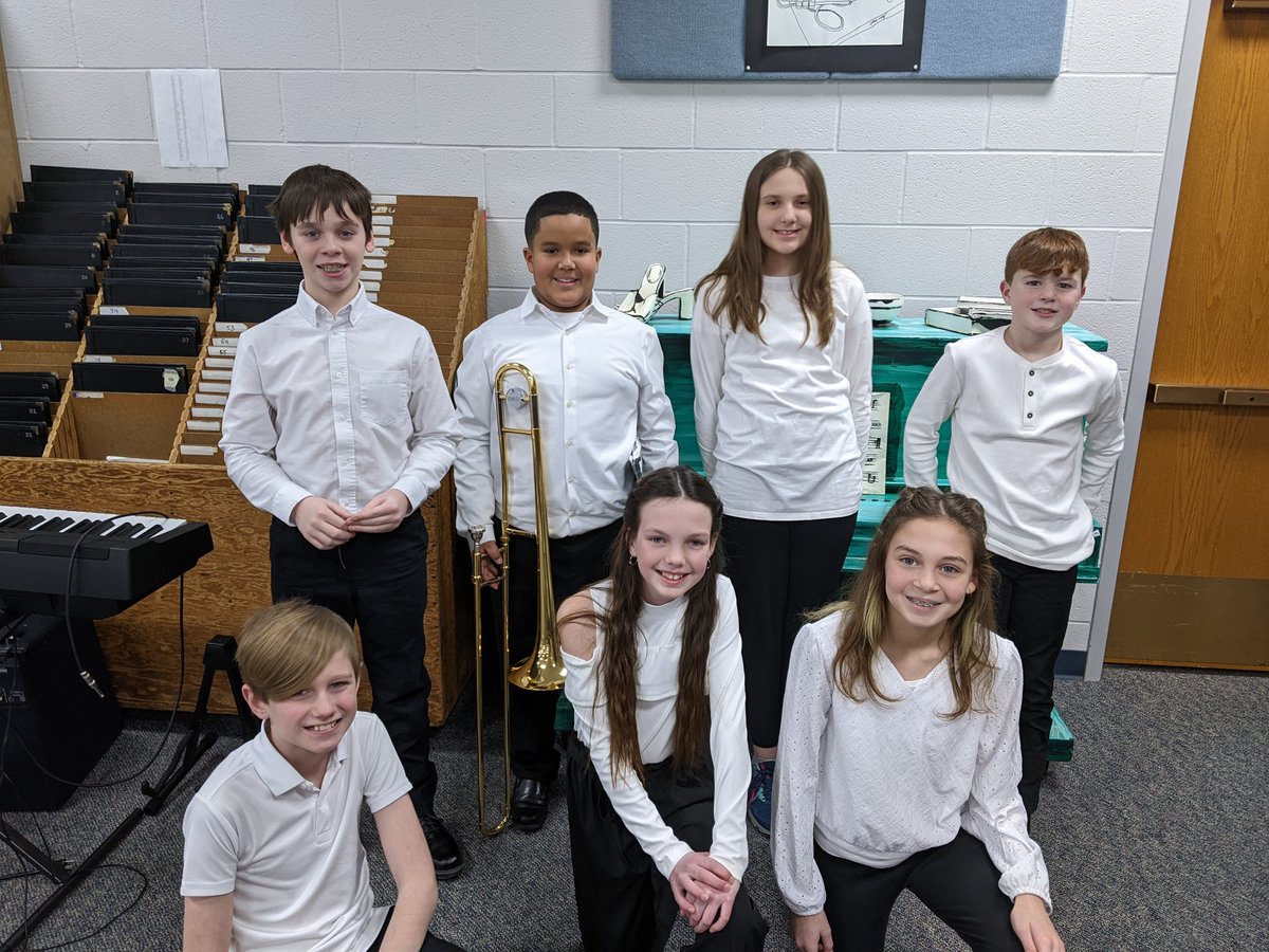 MusicAvon's tweet photo. Our Avon 5/6 Braves Musicians are concert ready!  It's their first honor band festival and we are so so proud!! 🎉😊👏 @avon_central @CM_Ecklund @klevine6520 https://t.co/AauLZCJUXe