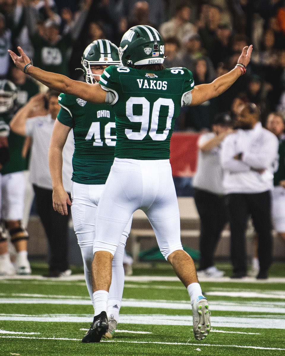 alexkasee6's tweet photo. After a great conversation with @CoachFaanes I am beyond blessed to receive an offer to play at @OhioFootball!!! @HKA_Tanalski @KohlsKicking @JacobDombrowsk5 @nvwildcatsfb https://t.co/zPFzLfP4UX