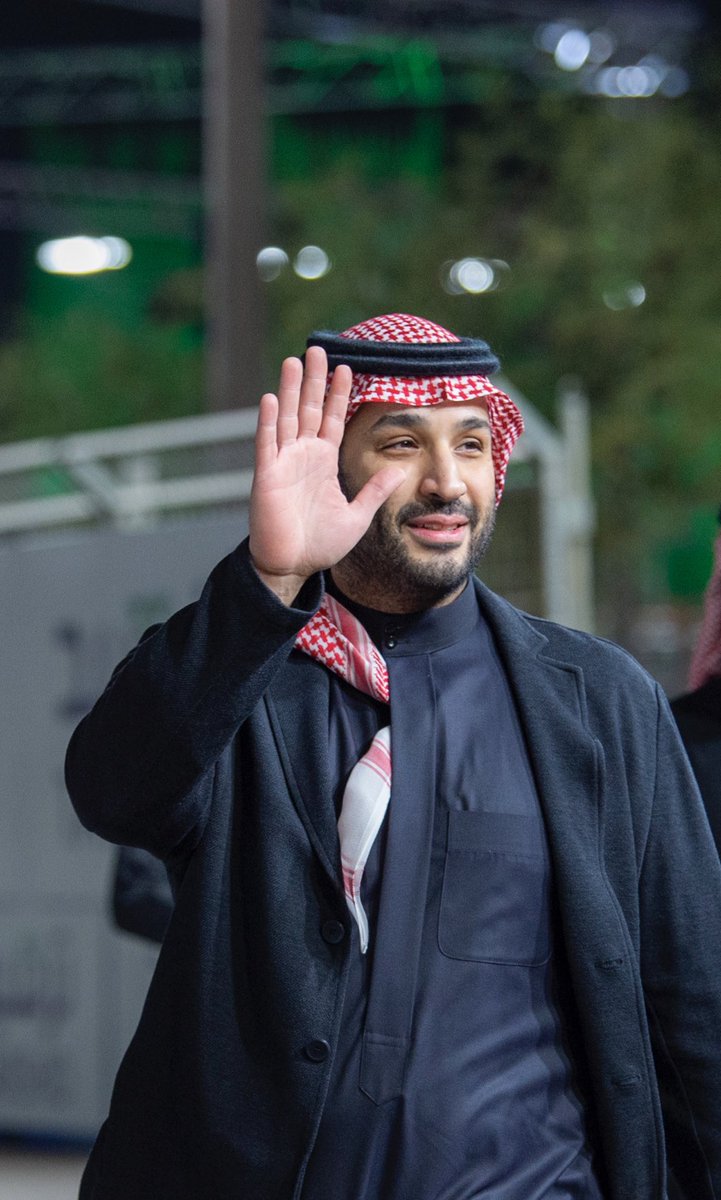 577_ah's tweet photo. "لغة من الحُب" 

#الله_يحفظك_يابو_سلمان
 #محمد_بن_سلمان_في_فورمولا_اي
#فورمولا_إي_الدرعية https://t.co/yePMj9TnZt
