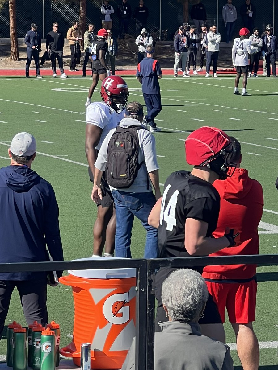ezlazar's tweet photo. Belichick has been coaching up players as they come off the field during special teams period. Here he is talking to Harvard DL Truman Jones. #Patriots https://t.co/Pgeg4HIpqz