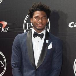 Team_JTA's tweet photo. In an honest feature with @TheAthletic, @NBA player Justise Winslow shared his journey of finding happiness & healing himself.
For his vulnerability & openness on mental health (so, helping others), @IAmJustise is JTA Communicator of the Week. #JusWin
https://t.co/q42T0K7WUI https://t.co/RUGvQtmNlo