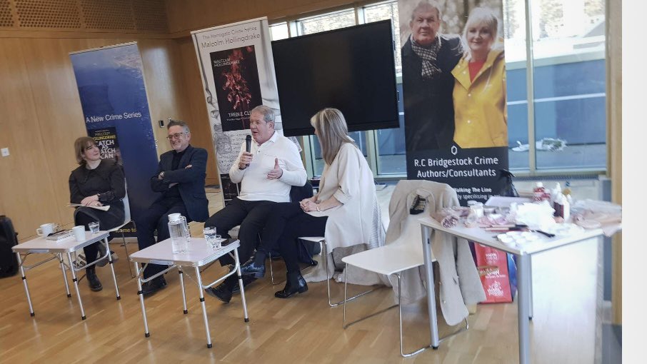 RCBridgestock's tweet image. Thank you ladies @BarnsleyLibs for the wonderful hospitality today for the #crime time @otsfestival What a team! What a venue! What an audience! What fun we all had! 😘@MHollingdrake @PCmakeup #SupportLibraries