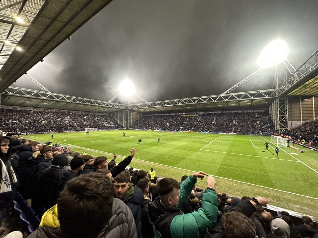 Every time we have an occasion like this with the stadium full to busting, pubs packed, streets to the ground full of people and a huge buzz around the city I hope it will inspire the owners to push on. Change what’s not working and give it right go.. #upforthecup #pnefc