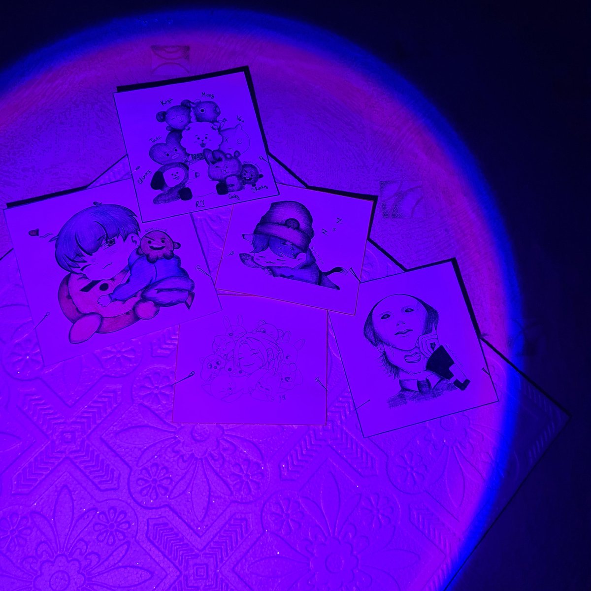 а вот кусочек my room💜