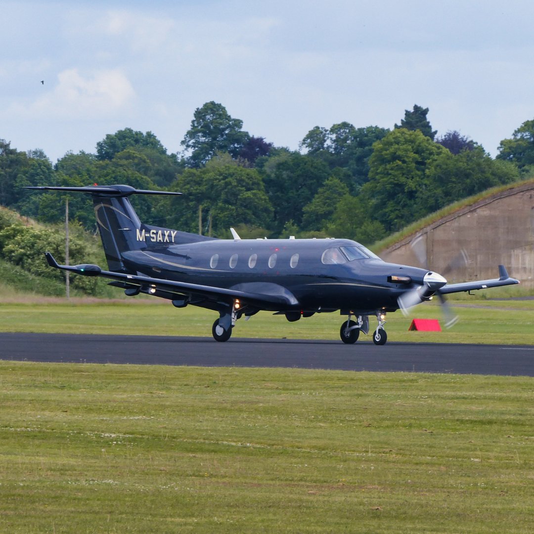 Michaelflying28's tweet photo. Saxon Logistics Pilatus PC-12/45 M-SAXY departing RAF Cosford for London Elstree Aerodrome 12.6.22.
#rafcosford #pilatus #pilatusaircraft #pilatusporter #pilatuspilot #pilatuspilots #pilatusaircraftltd #pc12 #pilatuspc12 #pilatus12 #pc1245 #pilatuspc1245 #pc12pilot #flypc12 https://t.co/LjFx03wD9u
