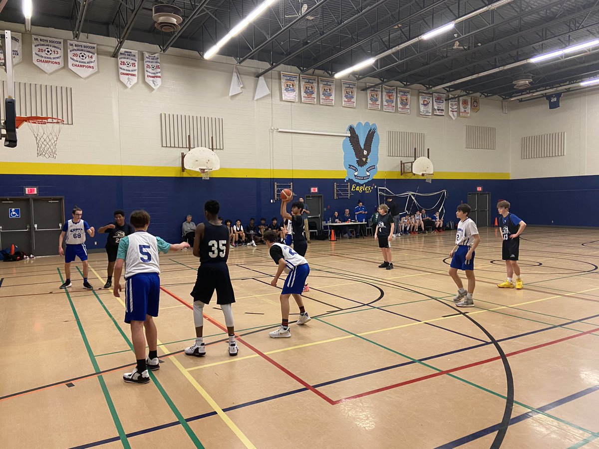 SonyaCollett2's tweet photo. Congratulations going out to the grade 9 Boys basketball team on winning their game this afternoon. There were great plays, 3 point shots and awesome sportsmanship! Good luck playing the crossovers this evening. @learysbrook https://t.co/bqMgDMbXwh
