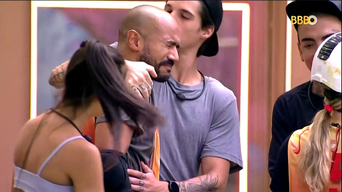 webtvbrasileira's tweet photo. Com vcs…. Alface: O anjo da semana!🤣 #bbb23 #provadoanjo https://t.co/8JP2m1if4T