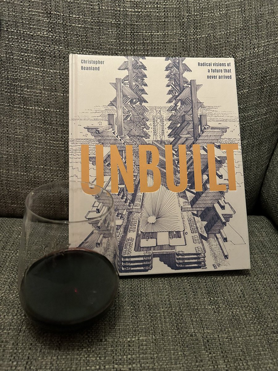 AnnaRelph's tweet image. Rock and roll Saturday night 🍷🤓📚 #planninggeek #iloveplanning