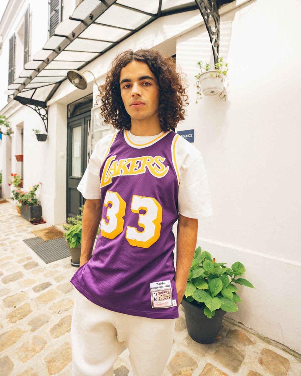 mitchell_ness's tweet photo. Who will get #18 first? 🏆
Historic rivals @Celtics and @Lakers square off at 7:00 PT tonight on ABC.
Relive the rivalry with classic Authentic Uniforms at https://t.co/2zosc1Js1Q
#NBA #Authentics https://t.co/SfACnUmaIj