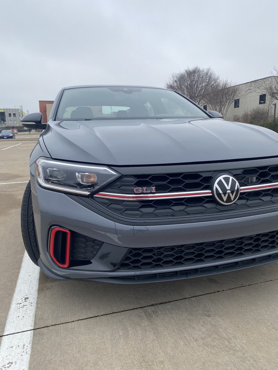 It’s a good look in the 2023 Volkswagen Jetta GLI Autobahn… even in the morning mists. Red accents elevate an already fun drive and traditionally styled interior. More to come. #vw #jettagli @vw #driveshopusa #txautowriters