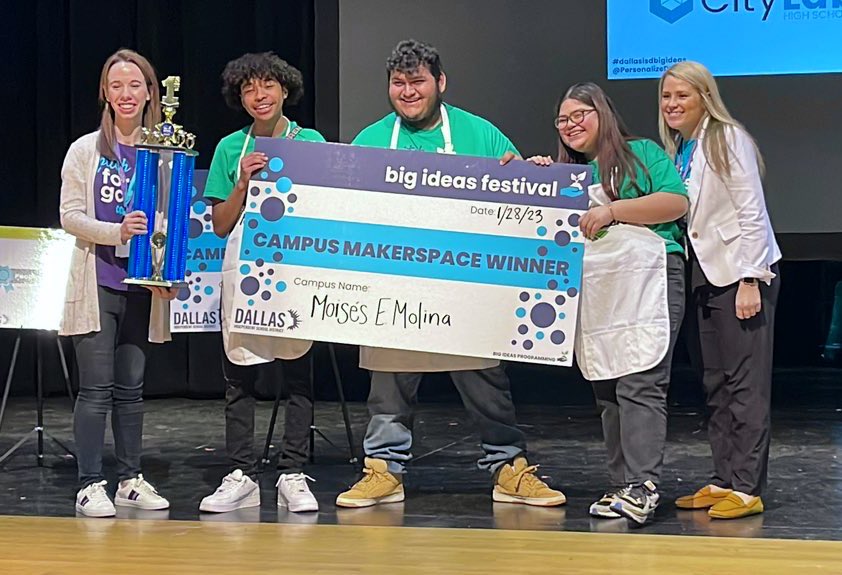 PersonalizeDISD's tweet photo. Congratulations to all of our winners of the day!!! Thank you so much sponsors and mentors for supporting your teams @DanDRogersDISD @SolarSTEAMGirls @MolinaHigh @KramerDISD 💙 #dallasisdbigideas @TransformDISD @dallasschools https://t.co/YEQt8jREll